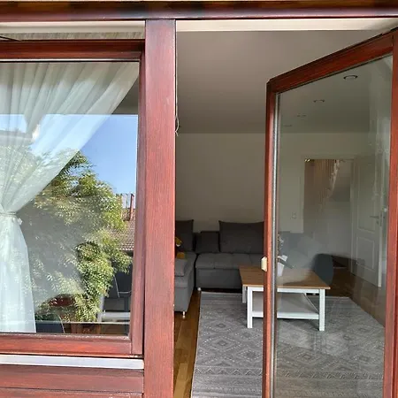 아파트 Lichtdurchflutete 90 M2 Drei Duplexwohnung In Altperlach *