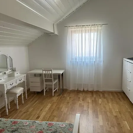 Apartment Lichtdurchflutete 90 M2 Drei Duplexwohnung In Altperlach *