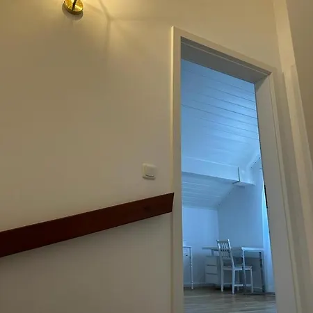 Lichtdurchflutete 90 M2 Drei Duplexwohnung In Altperlach Apartment Munich