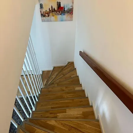 Lichtdurchflutete 90 M2 Drei Duplexwohnung In Altperlach