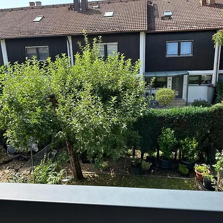 아파트 Lichtdurchflutete 90 M2 Drei Duplexwohnung In Altperlach 뮌헨
