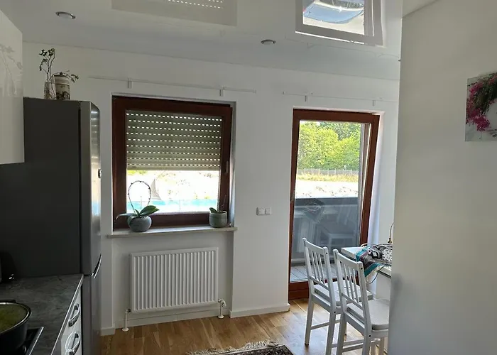 Lichtdurchflutete 90 M2 Drei Duplexwohnung In Altperlach 아파트