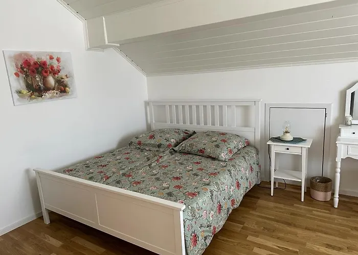 Lichtdurchflutete 90 M2 Drei Duplexwohnung In Altperlach * 뮌헨