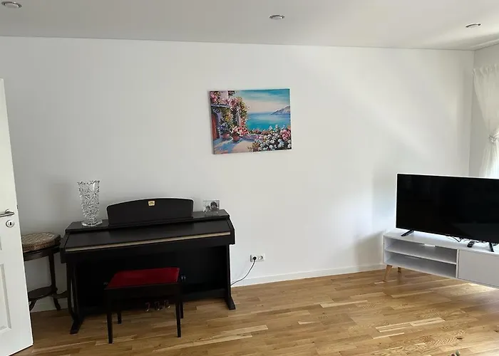 Lichtdurchflutete 90 M2 Drei Duplexwohnung In Altperlach 아파트 뮌헨