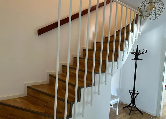 Lichtdurchflutete 90 M2 Drei Duplexwohnung In Altperlach *