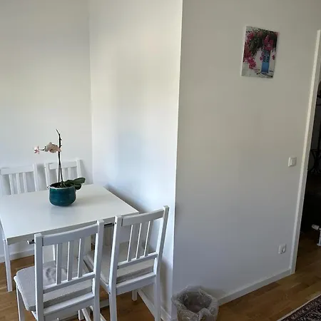 Lichtdurchflutete 90 M2 Drei Duplexwohnung In Altperlach Apartment München