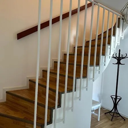 Lichtdurchflutete 90 M2 Drei Duplexwohnung In Altperlach *