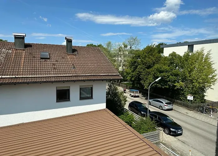 Lichtdurchflutete 90 M2 Drei Duplexwohnung In Altperlach *