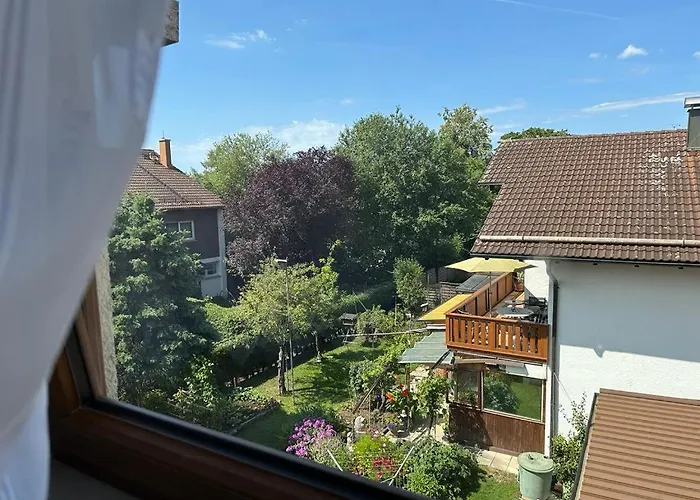 Lichtdurchflutete 90 M2 Drei Duplexwohnung In Altperlach Appartement *
