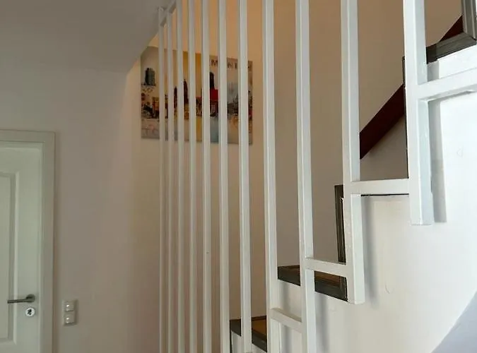 Lichtdurchflutete 90 M2 Drei Duplexwohnung In Altperlach *