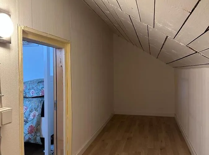 アパート Lichtdurchflutete 90 M2 Drei Duplexwohnung In Altperlach ミュンヘン