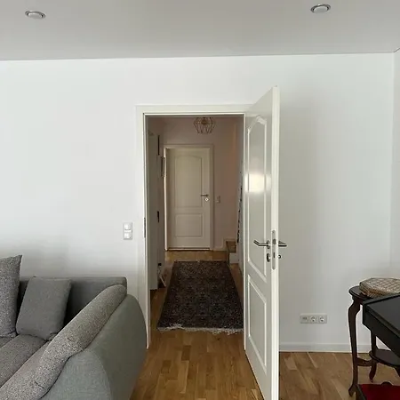Апартаменты Lichtdurchflutete 90 M2 Drei Duplexwohnung In Altperlach *