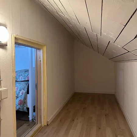 Апартаменты Lichtdurchflutete 90 M2 Drei Duplexwohnung In Altperlach Мюнхен