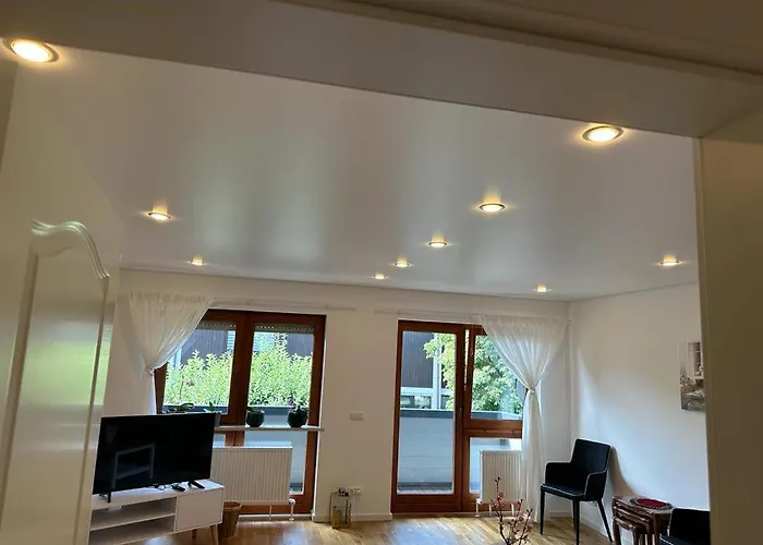 Lichtdurchflutete 90 M2 Drei Duplexwohnung In Altperlach Apartman *