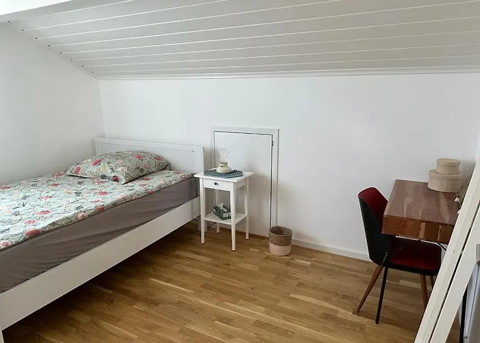 Lichtdurchflutete 90 M2 Drei Duplexwohnung In Altperlach München